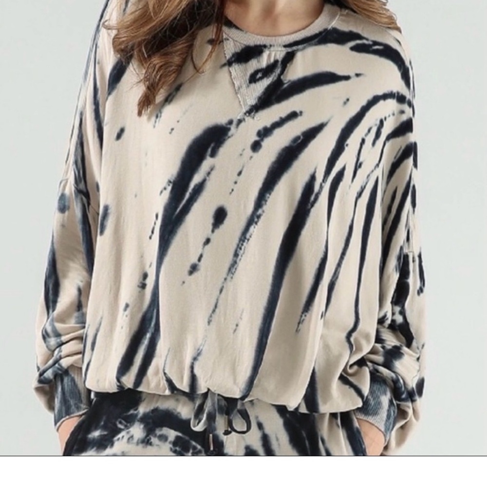 Young Fabous & Broke $120 On revolve Women's Tie-Dye Long Sleeve Top